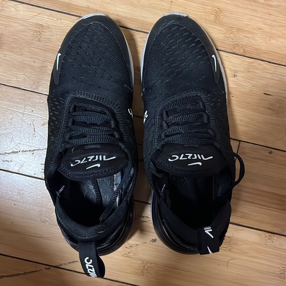 Nike Air Max 270 - Picture 4 of 8